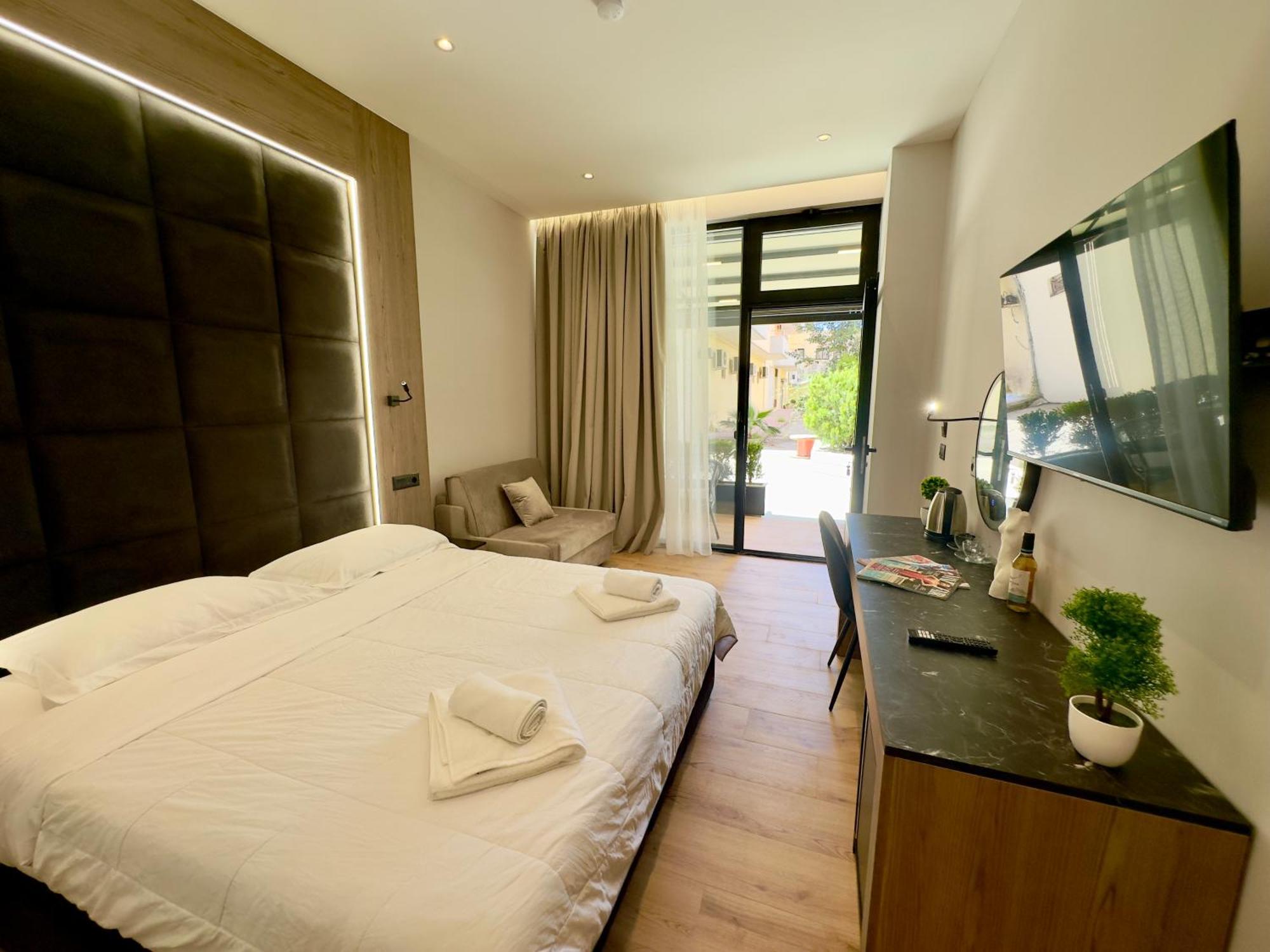 Elmar Comfort Vlore Exterior photo