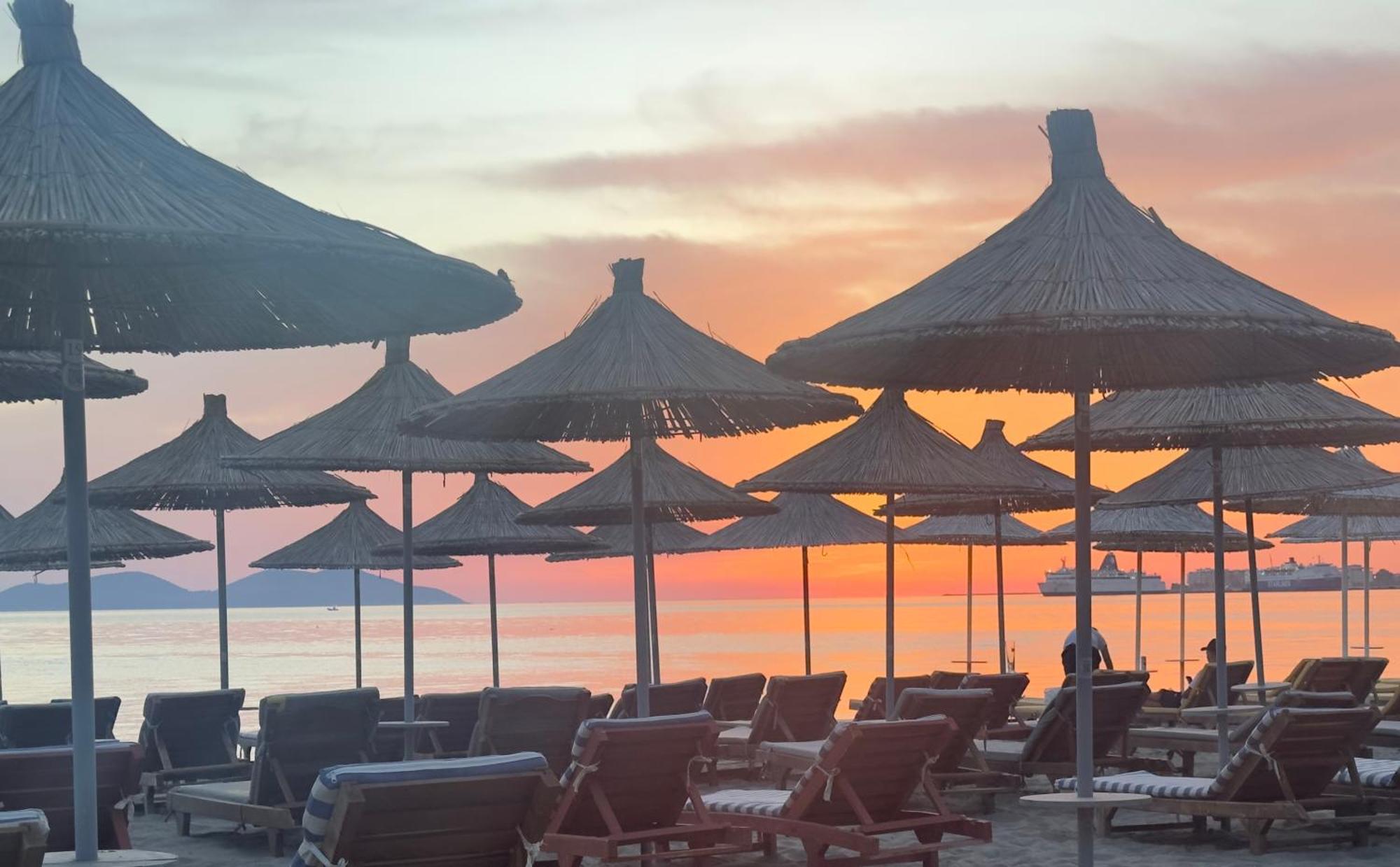 Elmar Comfort Vlore Exterior photo